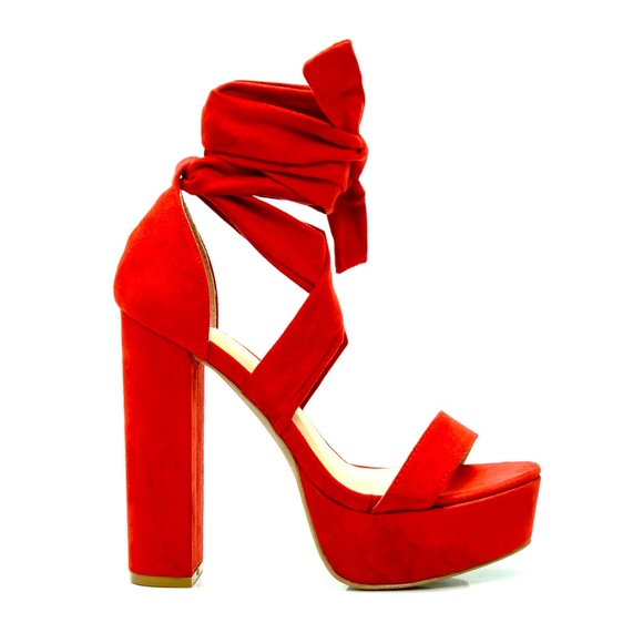 Plot Twist Heel - Picture 5 of 7